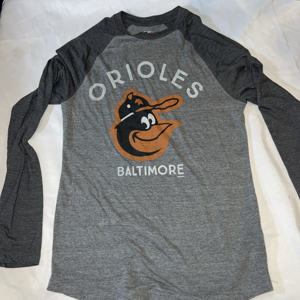 GENUINE MERCHANDISE BALTIMORE‎ ORIOLES Woman's Small Long Sleeve 299